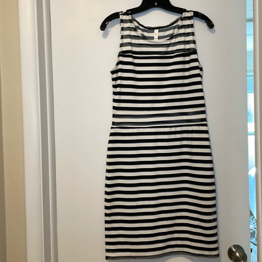 Xhilaration Black and White Short Dress
